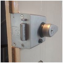 changing-locks-rented-property